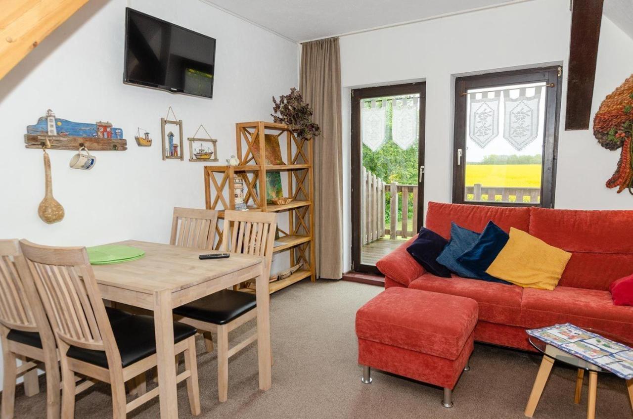 3-R-Ferienwohnung-Fuer-3-Personen-In-Schaprode-Auf-Ruegen-Zi4 Exterior foto