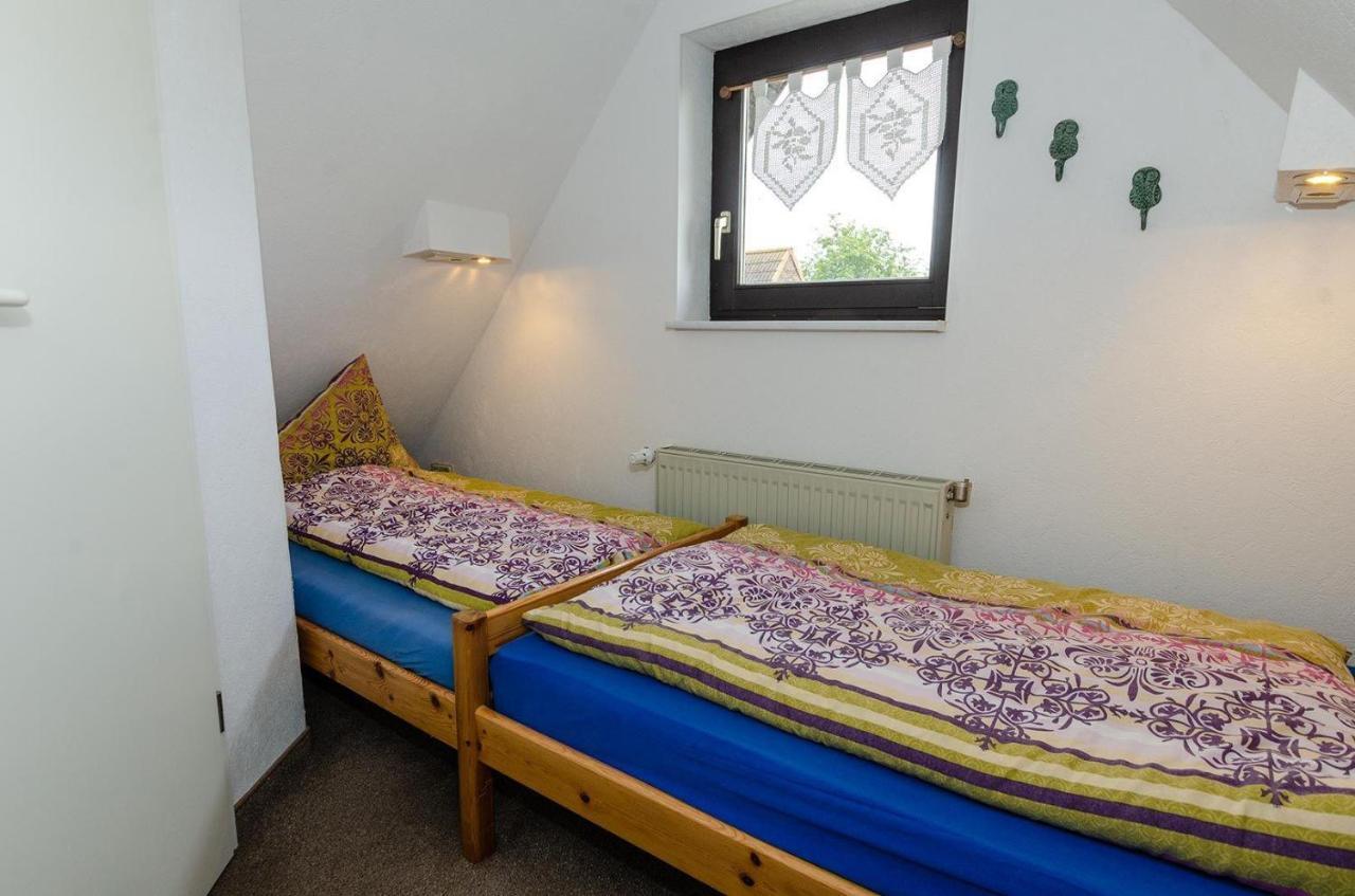 3-R-Ferienwohnung-Fuer-3-Personen-In-Schaprode-Auf-Ruegen-Zi4 Exterior foto