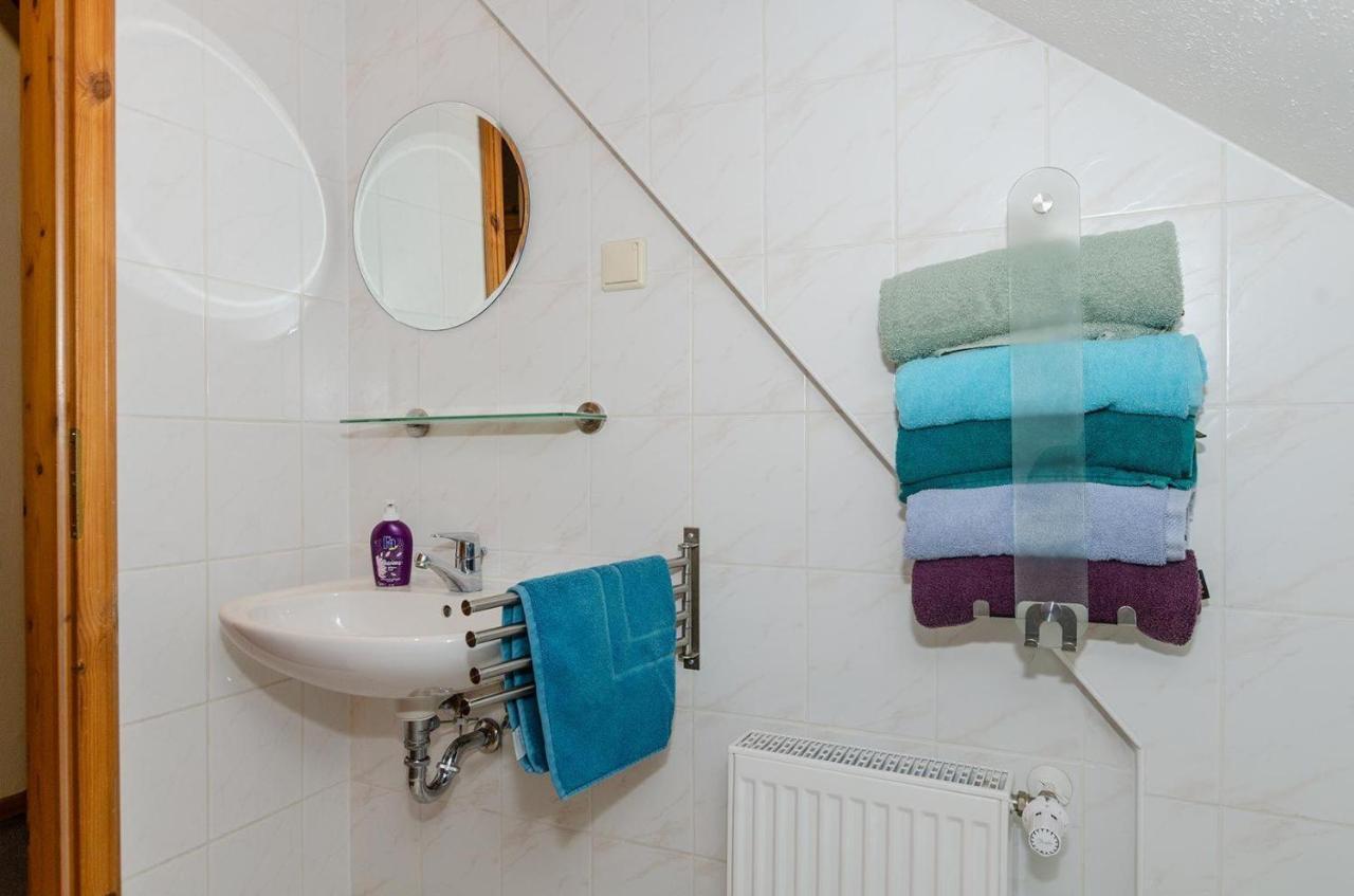 3-R-Ferienwohnung-Fuer-3-Personen-In-Schaprode-Auf-Ruegen-Zi4 Exterior foto